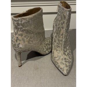 Women's Gianni Bini Rhinestone Leopard Print Ankle Boots & Booties Size 9